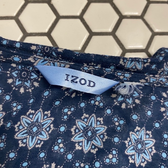 Izod top size small (no tag) - Picture 2 of 5